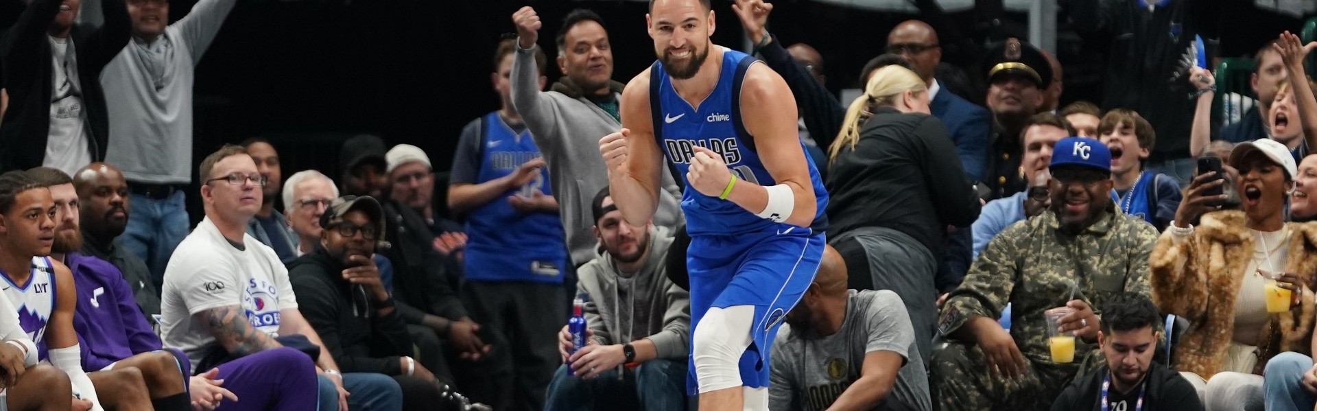 九游娱乐网页版-三分命中数历史第4多！克莱展现极致高效 替补23分钟轰下26分6助